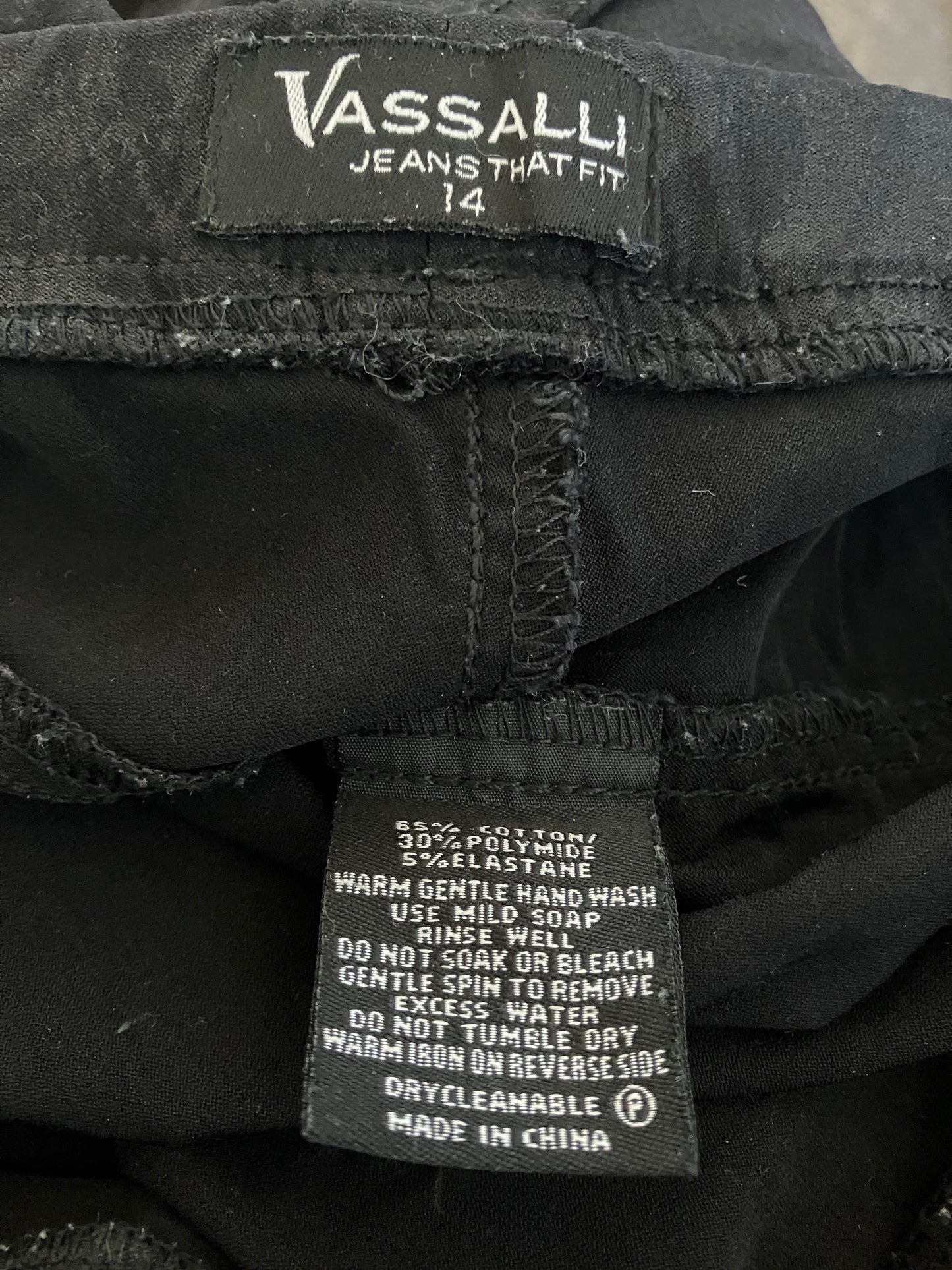Vassalli NZ Designed Lightweight Black Pull On Pants - Size: 14