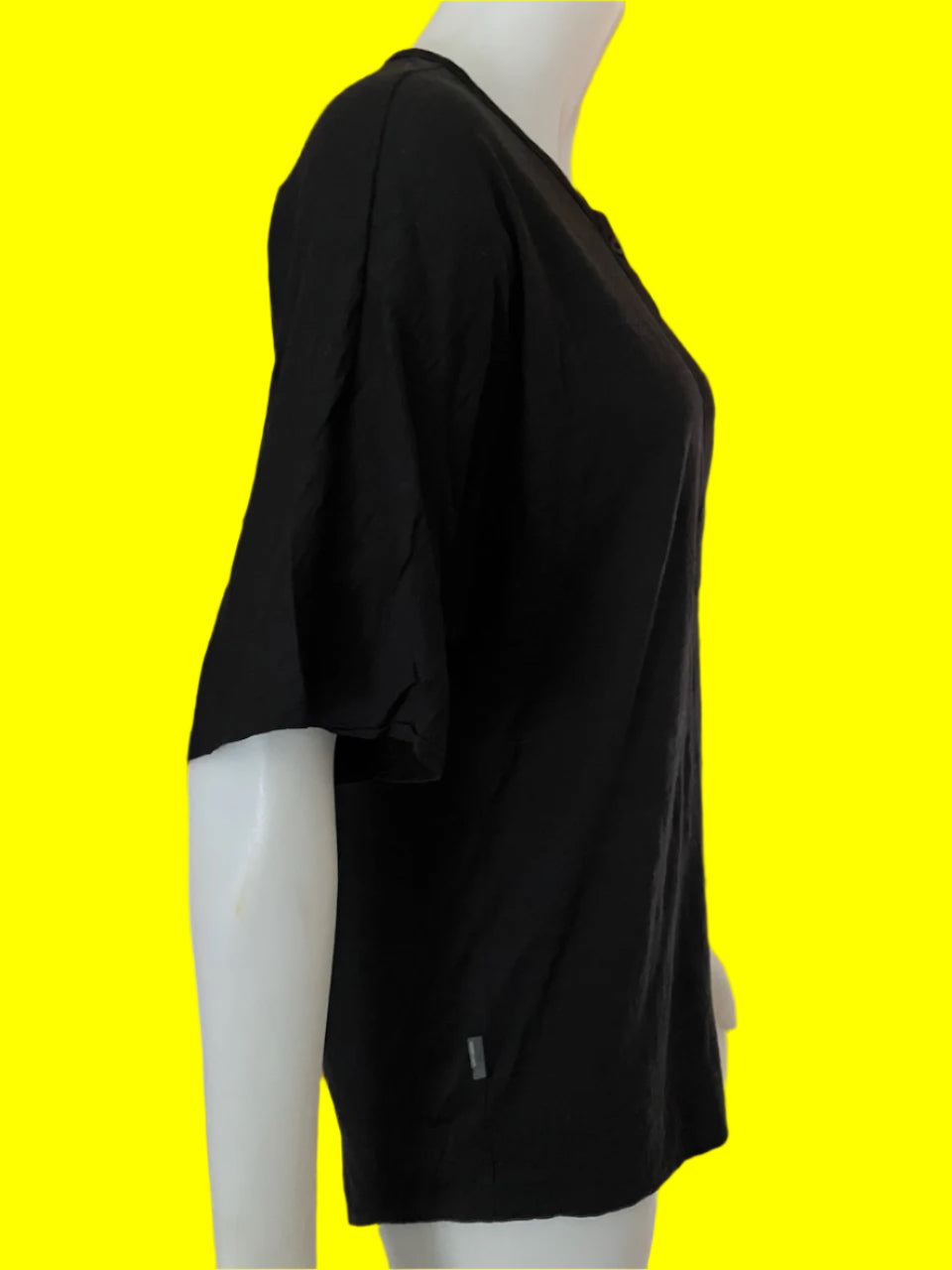 Icebreaker - Loose Fit Black Merino Tee - Size: S