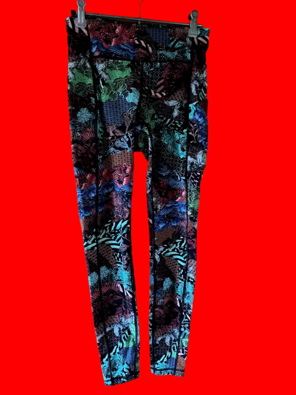 Lululemon - Tropical Print Leggings in Excellent Condition - Size: Lulu 4
