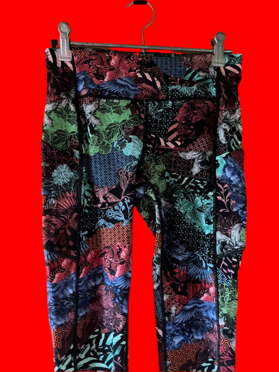 Lululemon - Tropical Print Leggings in Excellent Condition - Size: Lulu 4