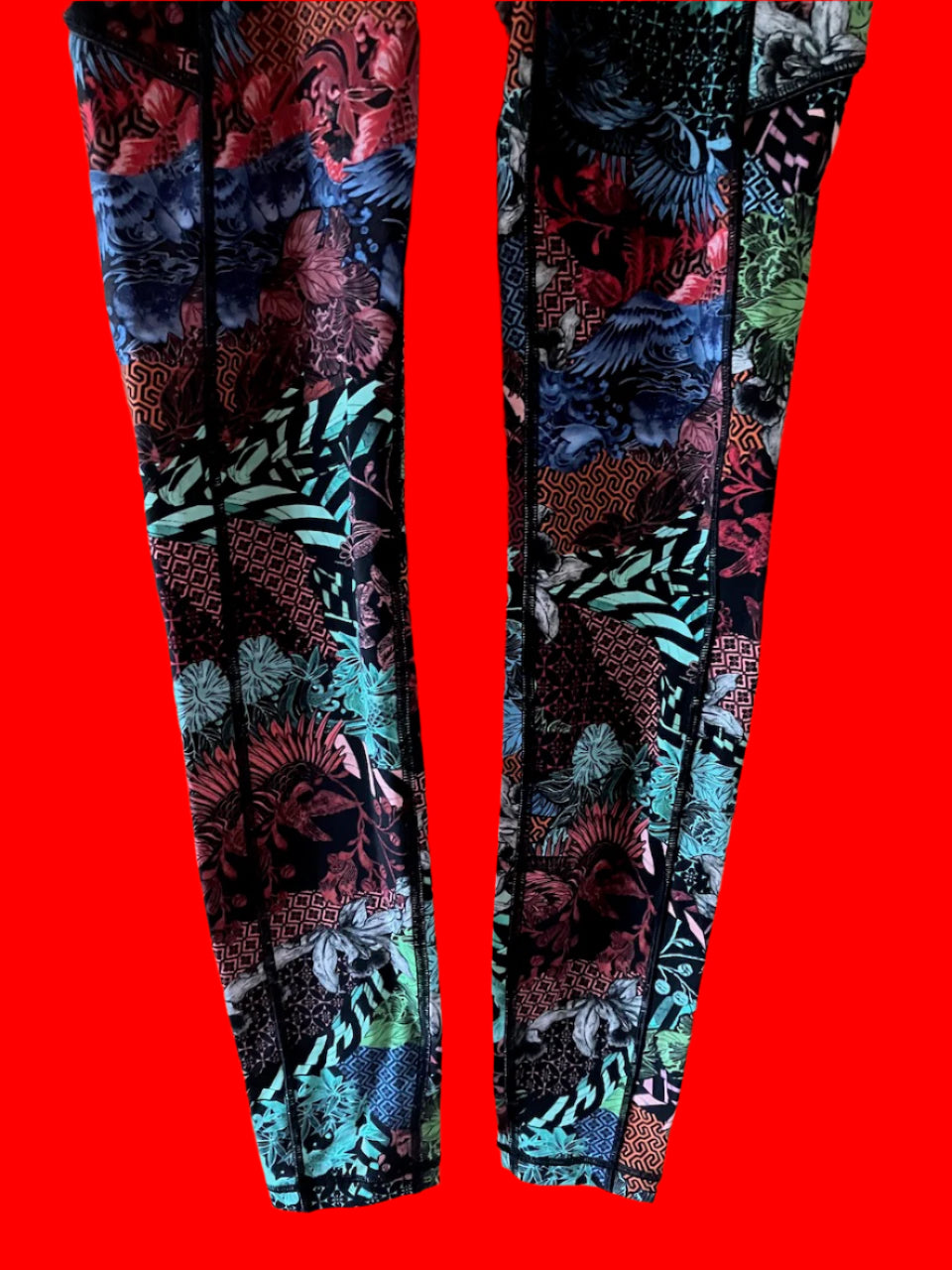Lululemon - Tropical Print Leggings in Excellent Condition - Size: Lulu 4