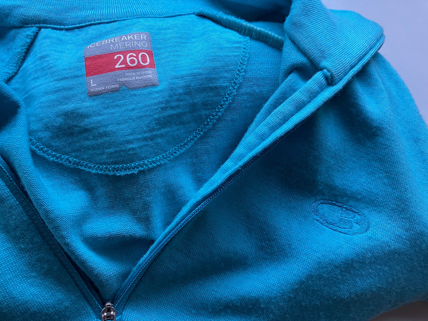 Icebreaker Two Toned Blue Top With Zip - Size: L