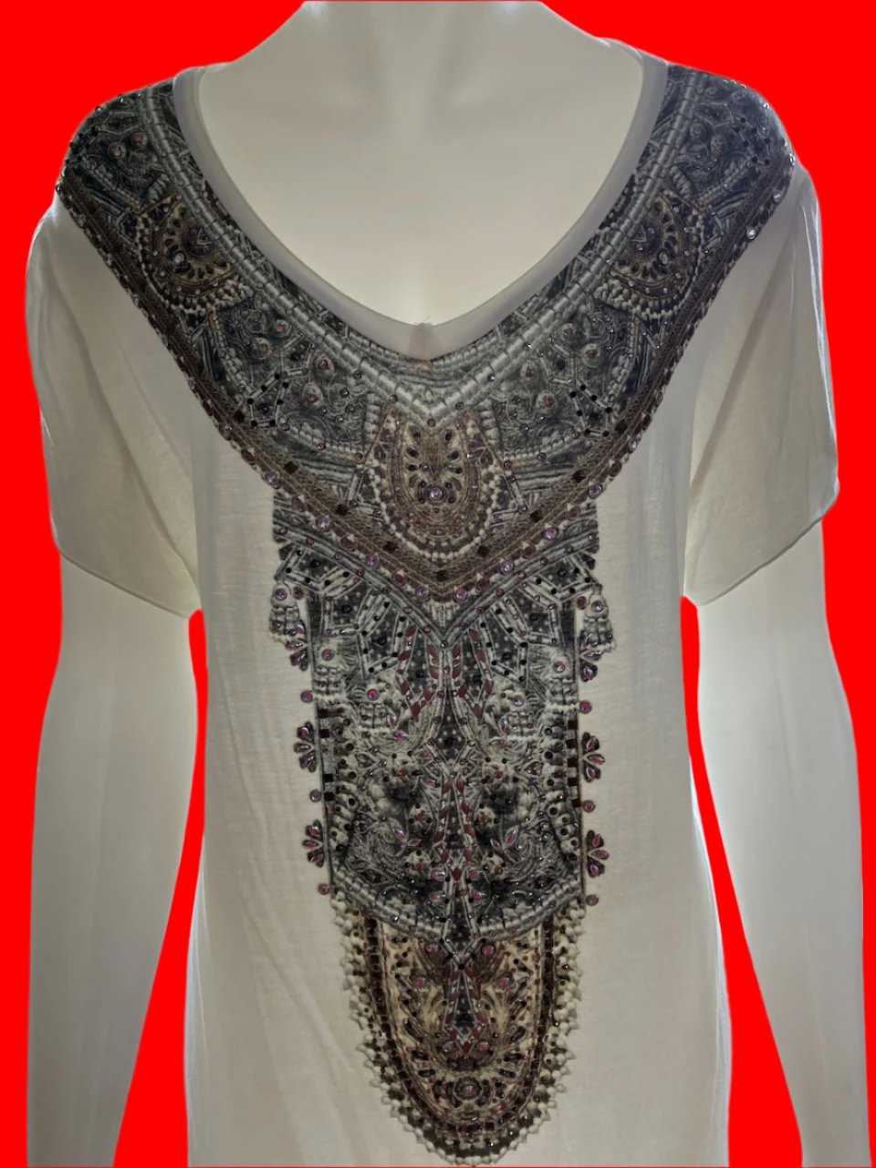 Camilla - Australian Designer Tee - Size: 2
