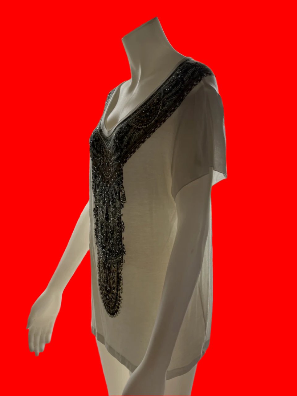 Camilla - Australian Designer Tee - Size: 2