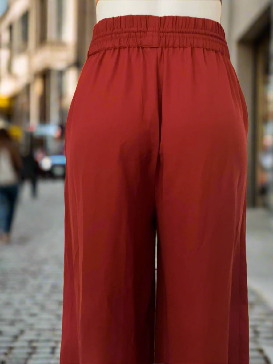 Zara - NEAR NEW - Wide Legged Red Pants With Tie - Size: XS