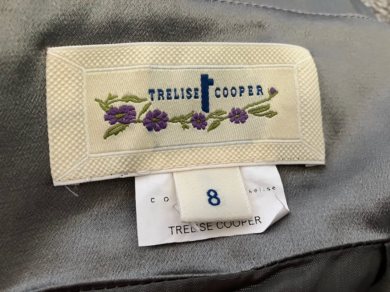 Trelise Cooper - Silver Satin Skirt - Size: 8