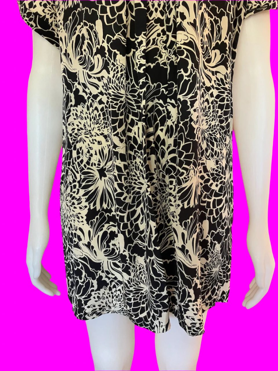 Stella Gregg - NZ Designer - Pure Silk Tunic With Print - Size: S