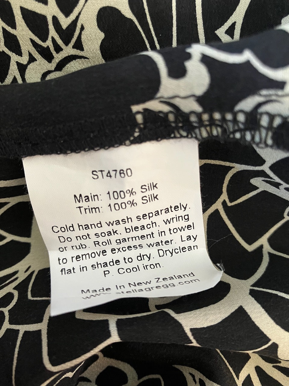 Stella Gregg - NZ Designer - Pure Silk Tunic With Print - Size: S
