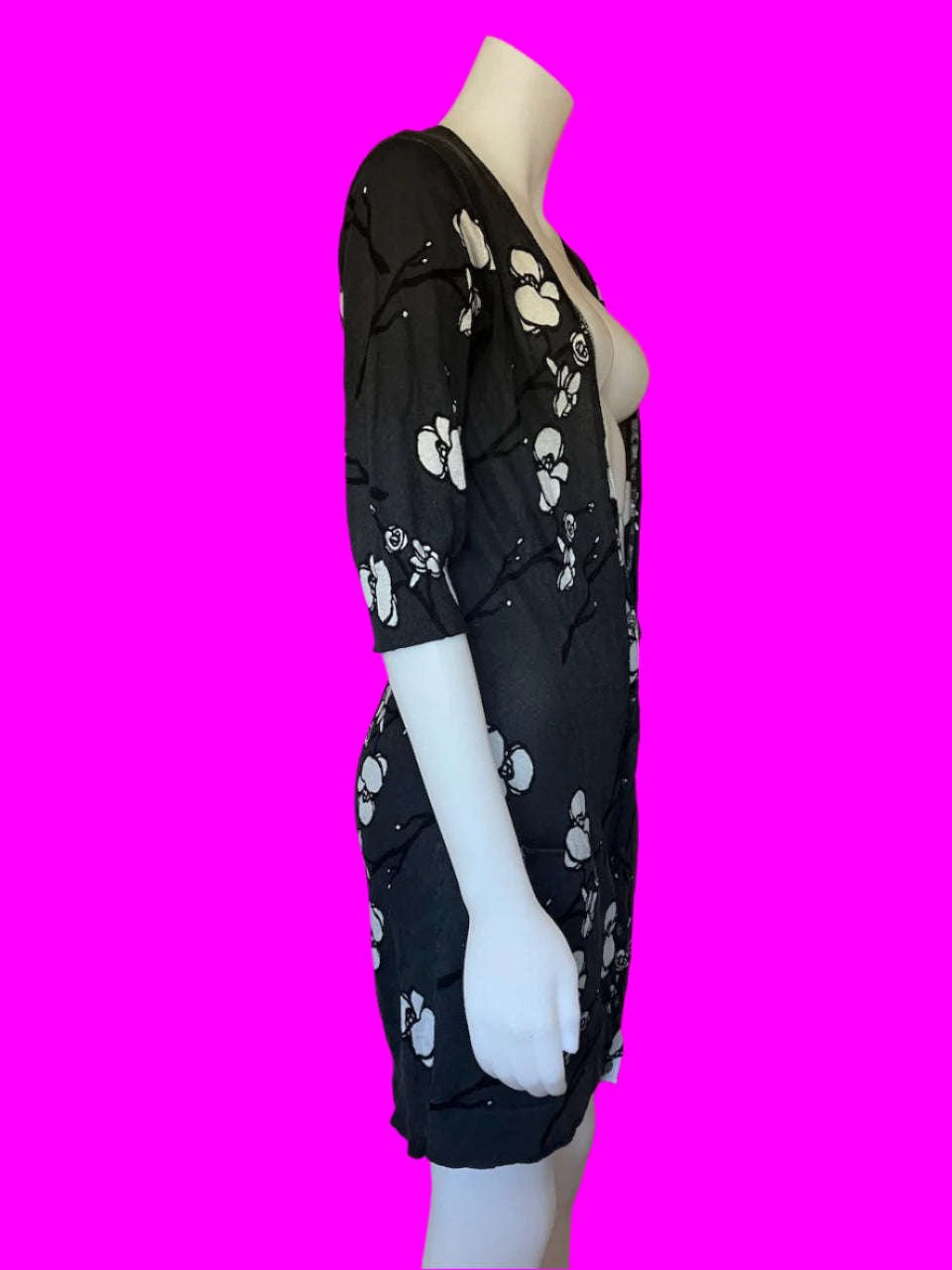 Caroline Sills - Long Line Floral Cardigan - Size: S