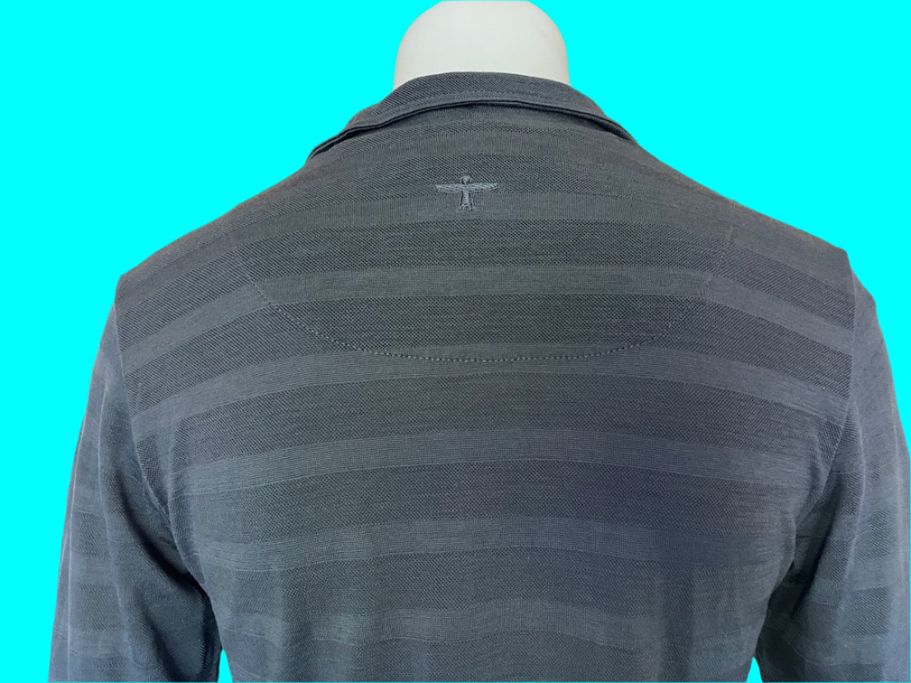 Untouched World - Merino - Grey Top With Zip - Size: M