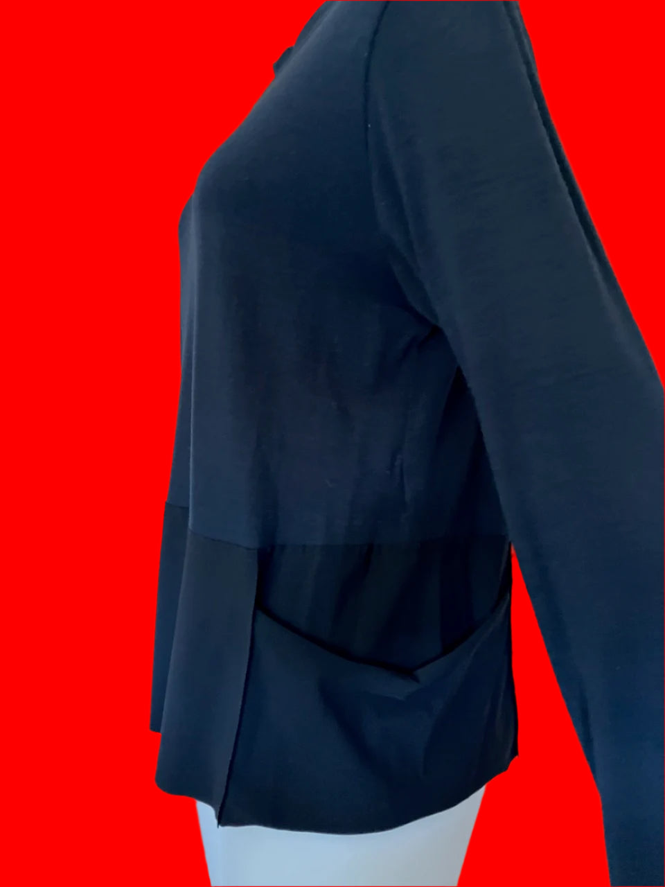 Paula Ryan - Contrast Hem Boxy Top - Size: M