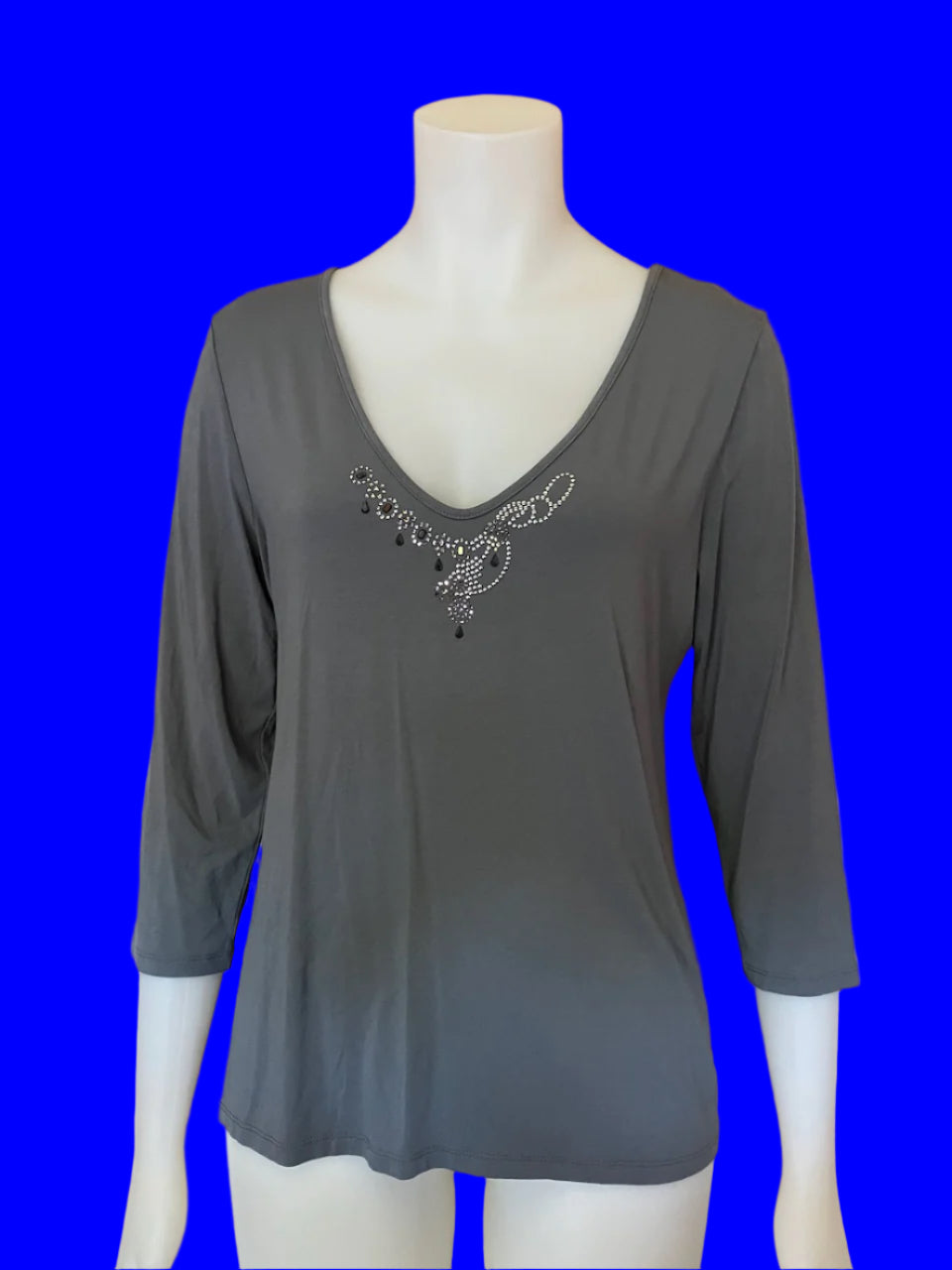 Paula Ryan - Grey Top With Embellishment - Size: M