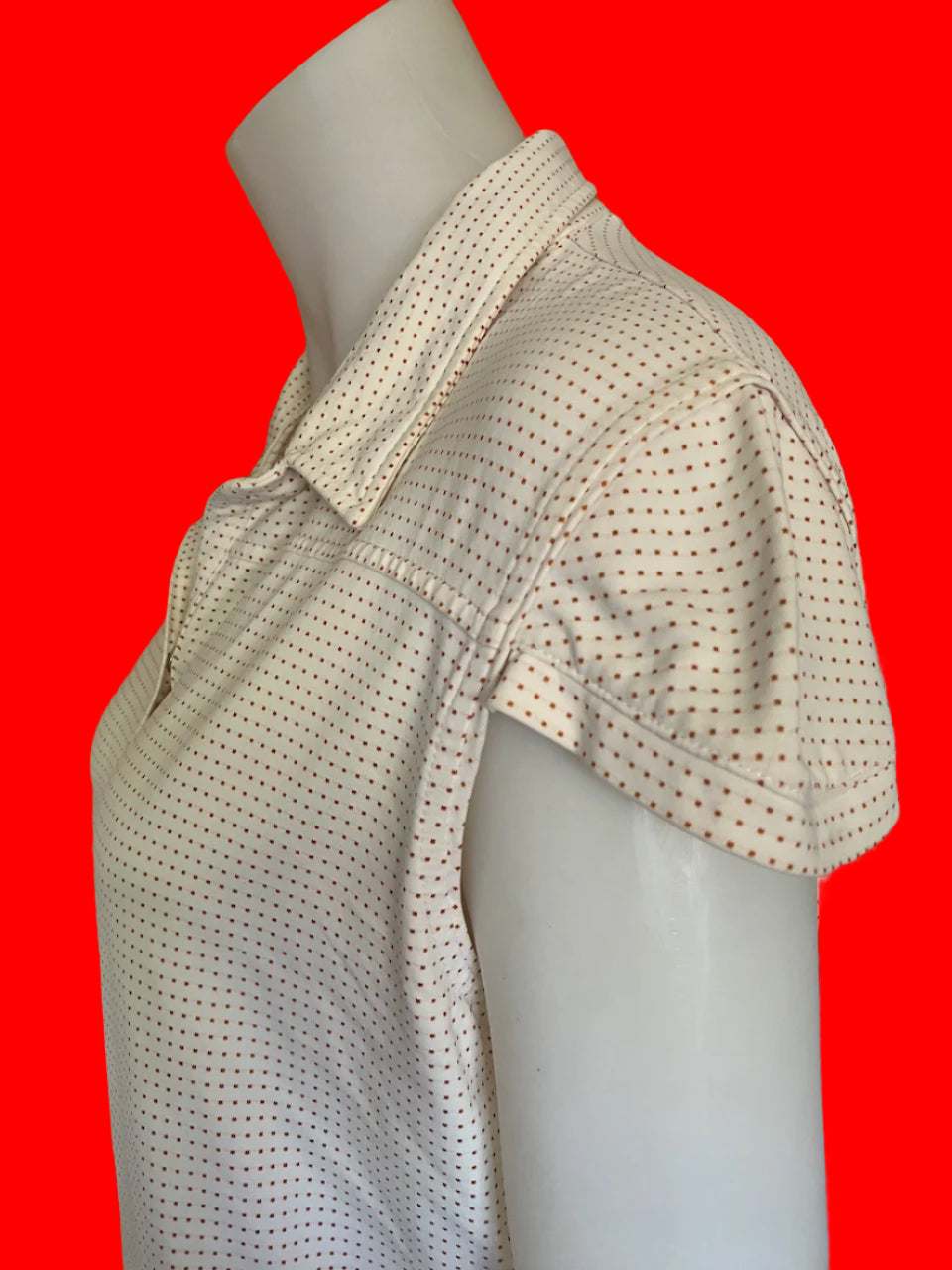Calvin Klein - Summer Golf Top With Subtle Pattern - Size: XL