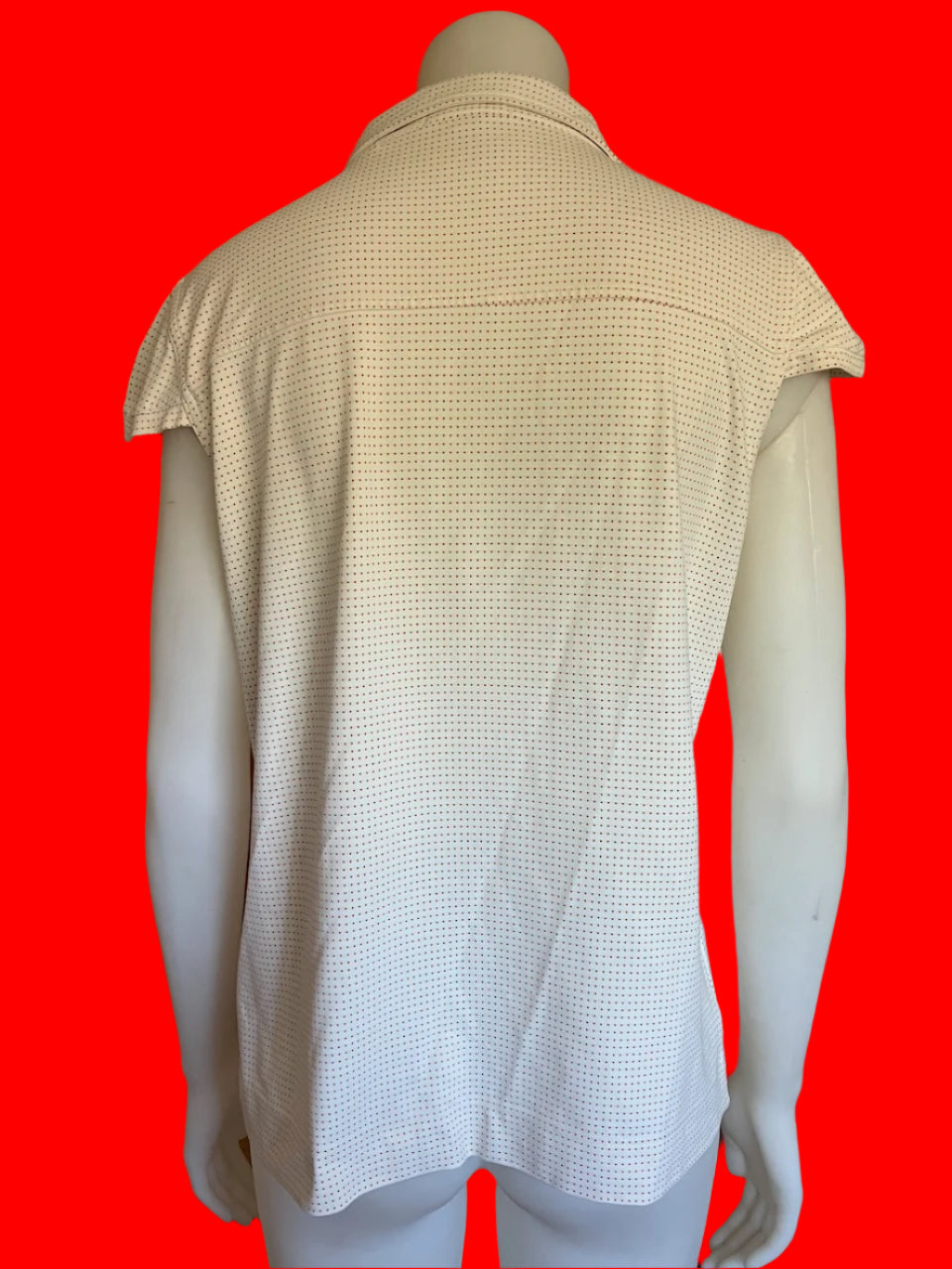 Calvin Klein - Summer Golf Top With Subtle Pattern - Size: XL