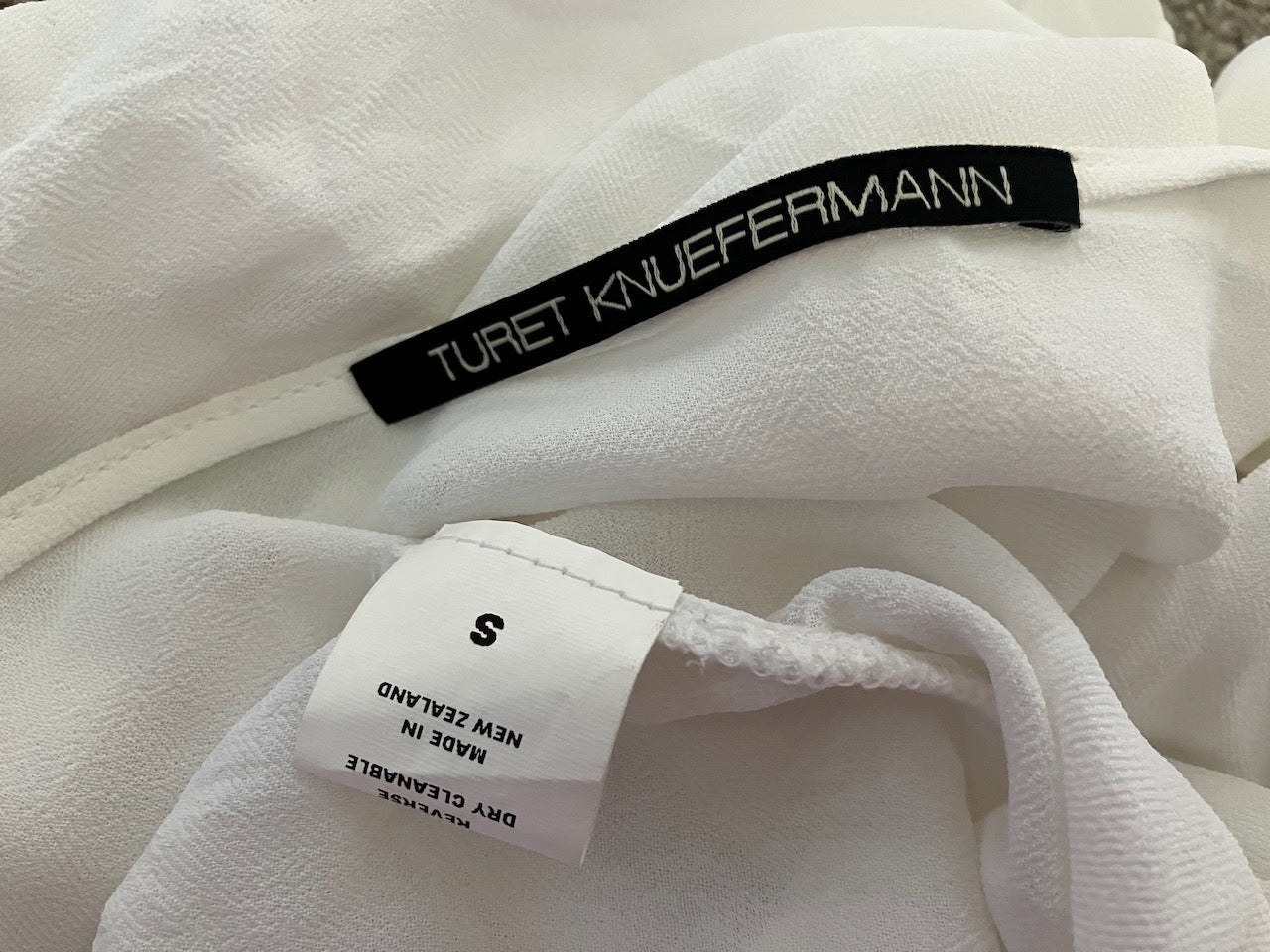 Turet Knuefermann - Designer White Top - Size: S