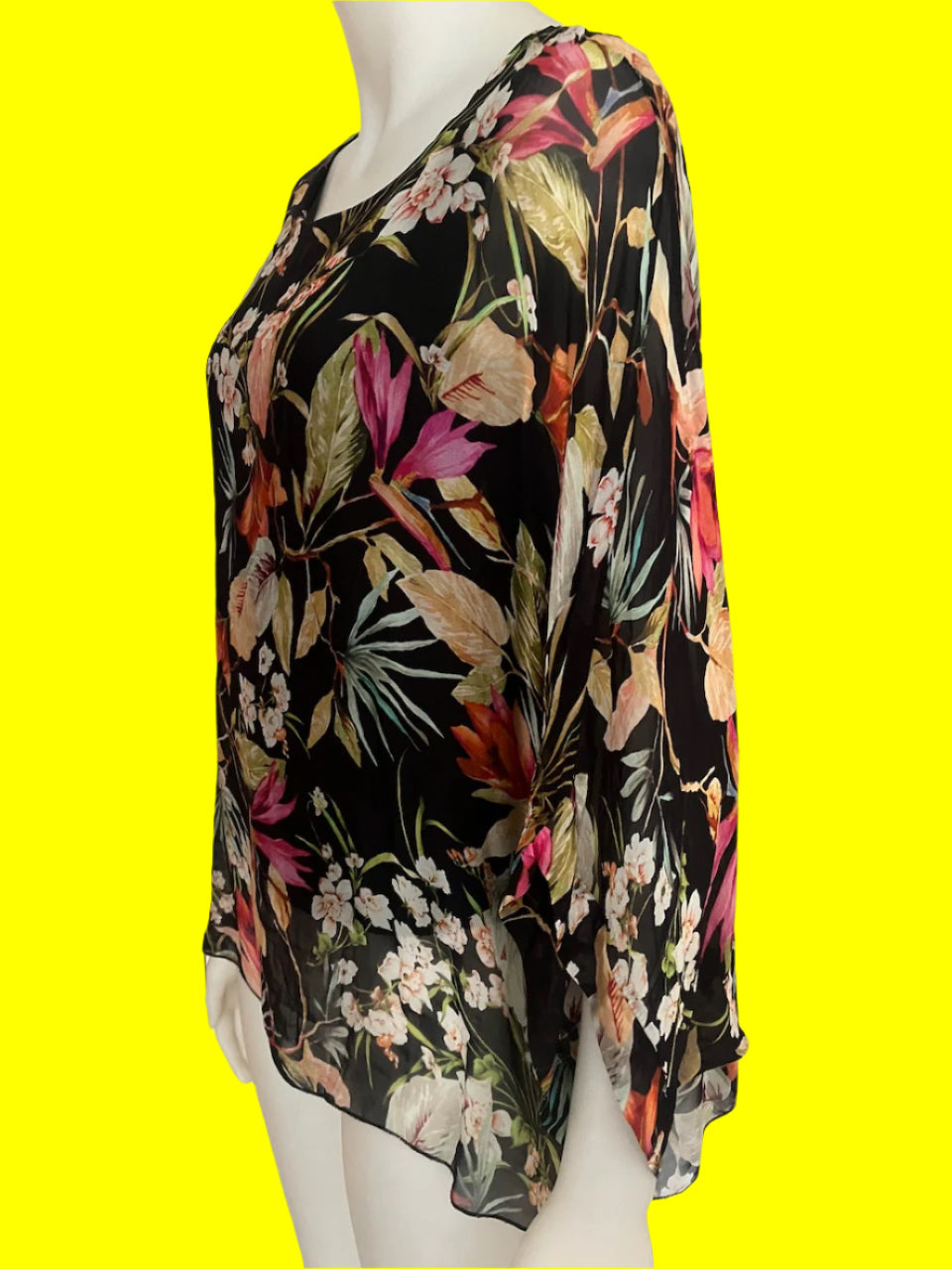 Beautiful Silk & Viscose Floral Top - Made in Italy - Size: S