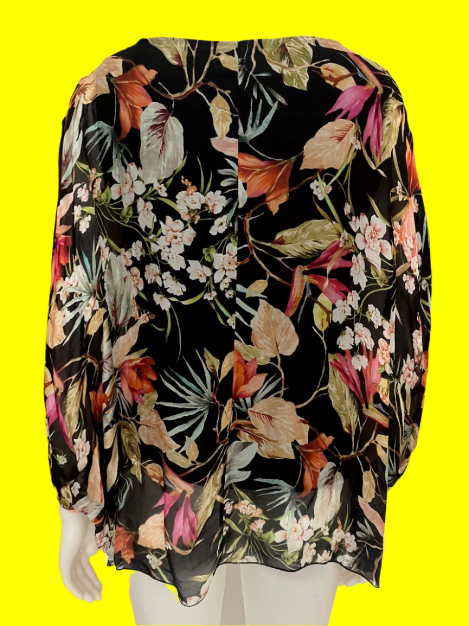 Beautiful Silk & Viscose Floral Top - Made in Italy - Size: S