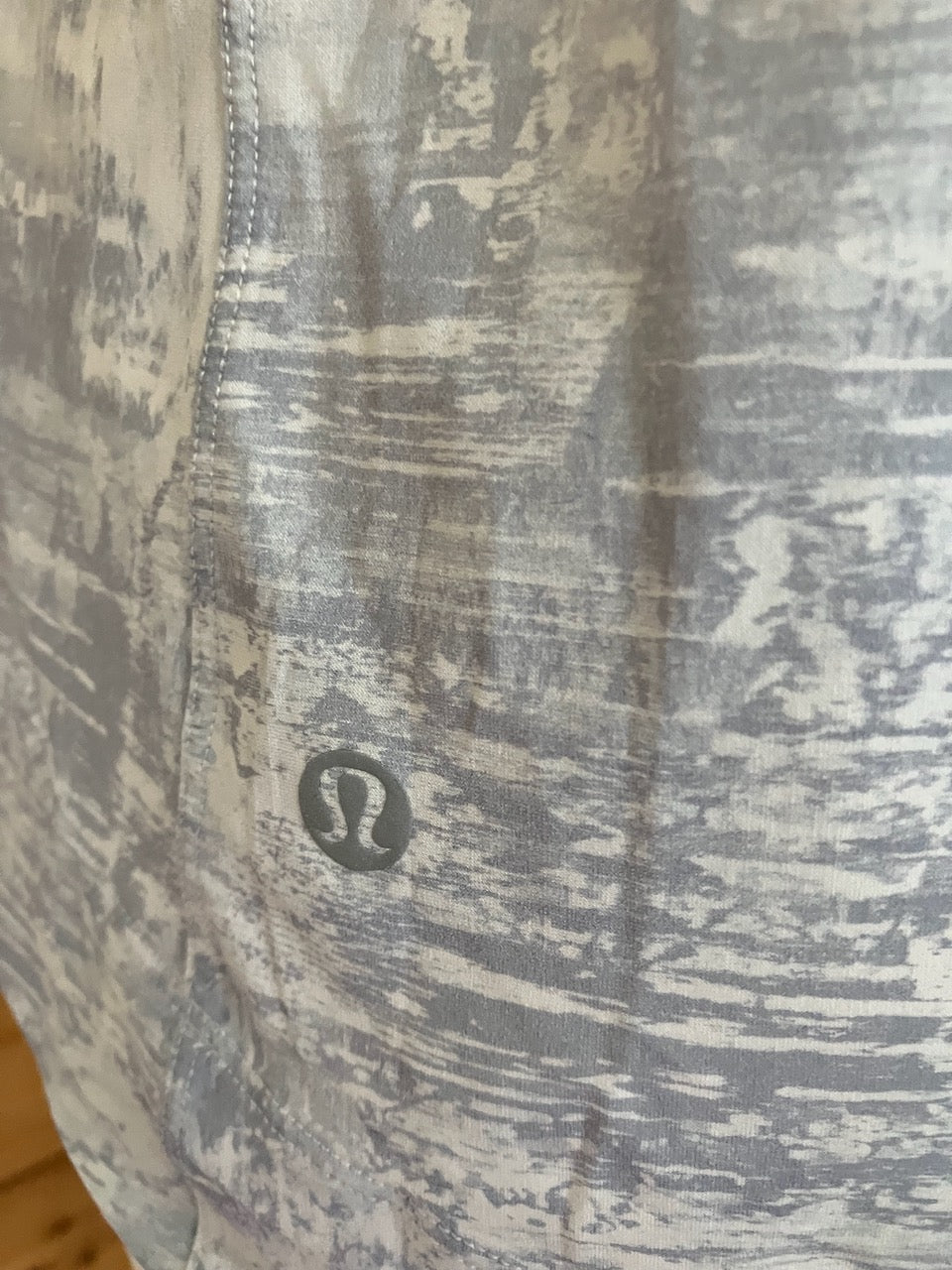 Lululemon - White & Grey Print Singlet - Size: L