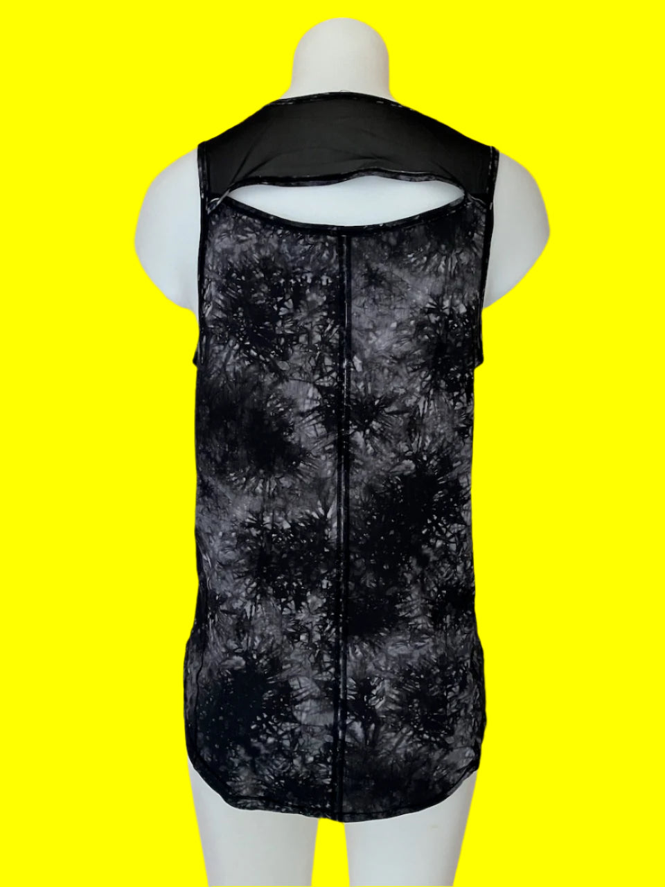 Lululemon - Black & White Print Singlet - Size: M