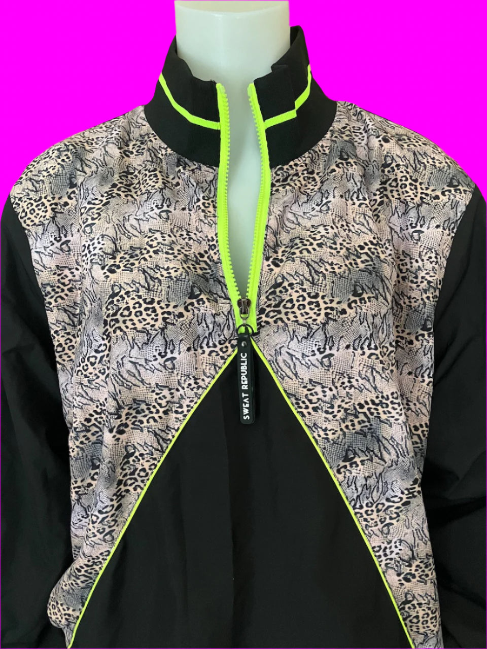 Sweat Republic - Zip Up Workout Top With Animal Print - Size: L