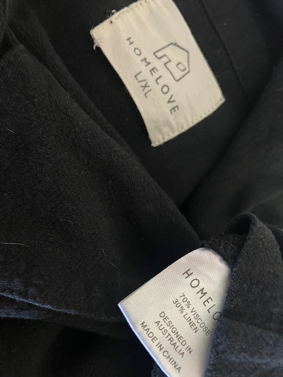 Homelove - Australian Designed Viscose & Linen Black Blouse - Size: L/XL