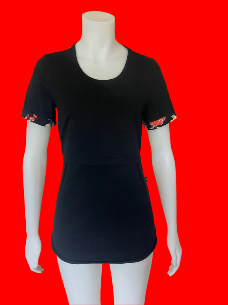 Addison - Black Breastfeeding Tee With Rose Print - Size: 8