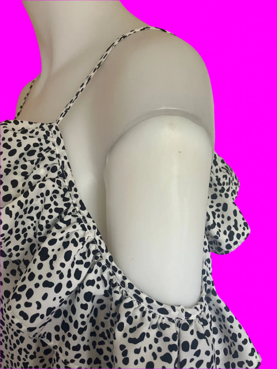 Augustine - Black & White Printed Top - Cold Shoulder and Frill Detailing - Size: M