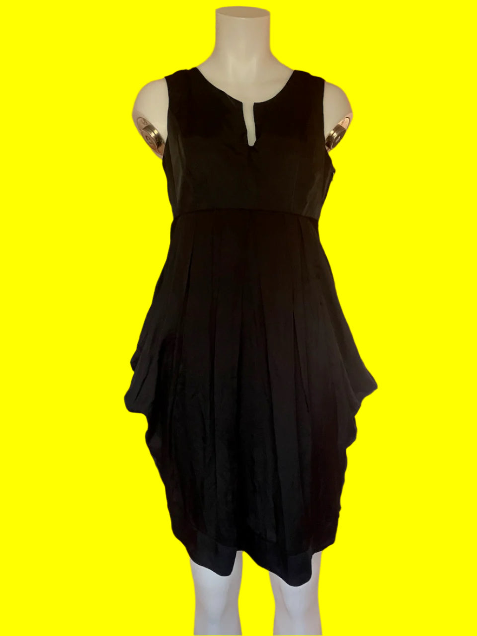 Cue - Stylish Black Dress/V Neck - Size: 12