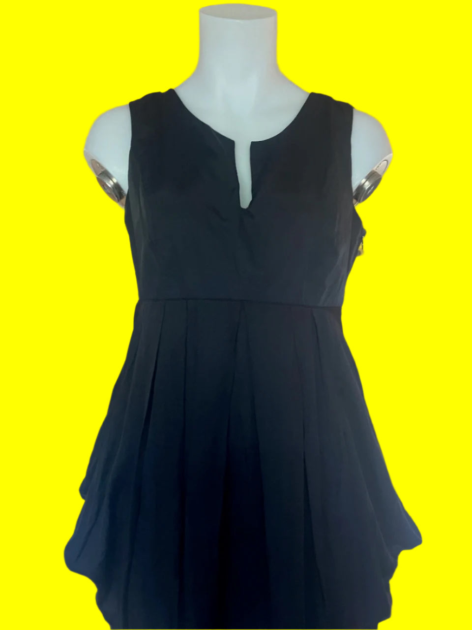 Cue - Stylish Black Dress/V Neck - Size: 12