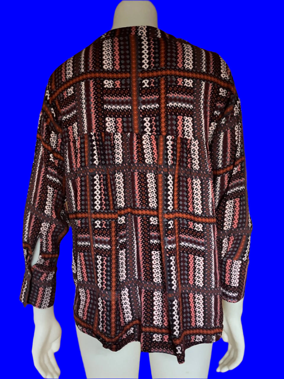 Loobies Story - Lovely Patterned Top With V - Neck - Size: 10