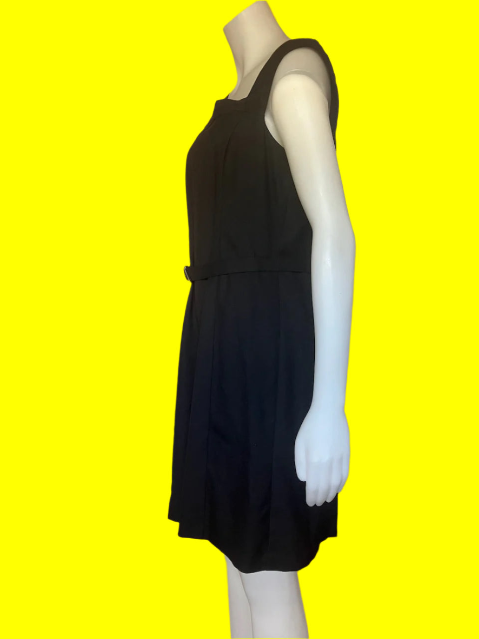Cue - Little Black Dress With Belt - Size: 14