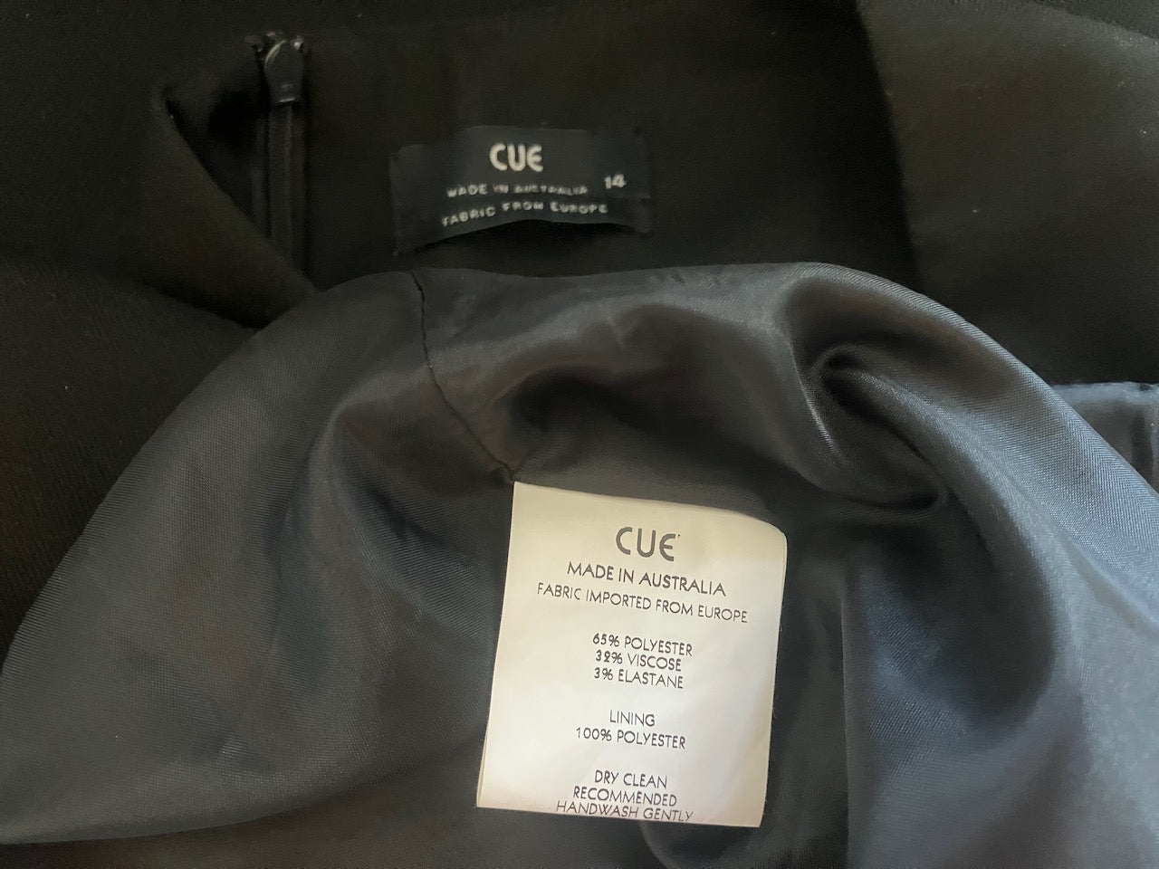 Cue - Little Black Dress With Belt - Size: 14