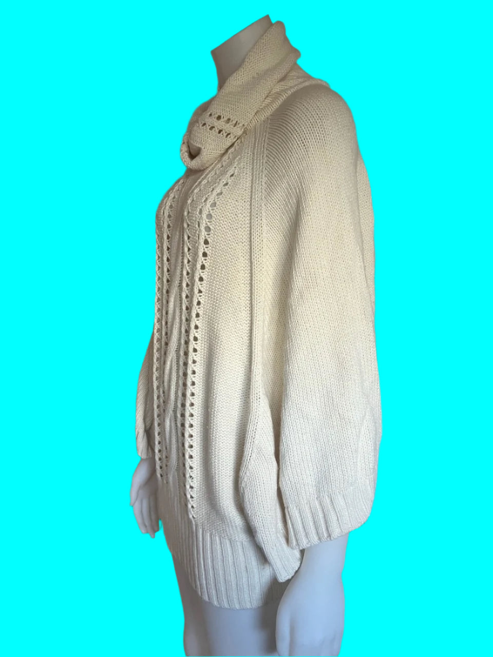 Beautiful Cream Cable Knit Poncho - One Size Fits All