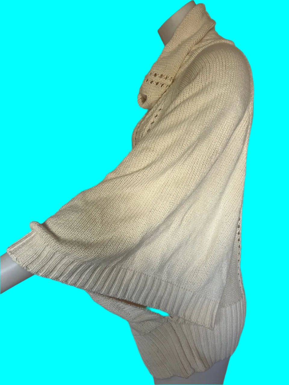 Beautiful Cream Cable Knit Poncho - One Size Fits All