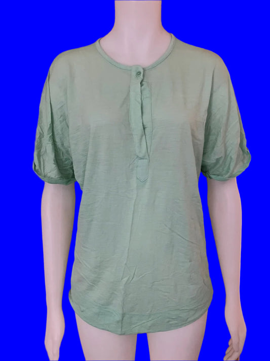 Icebreaker - Pastel Green Tee - Size: M