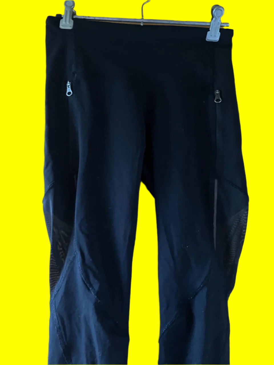 Lululemon - Black Leggings With Mesh Inserts - Size: Lulu size 4