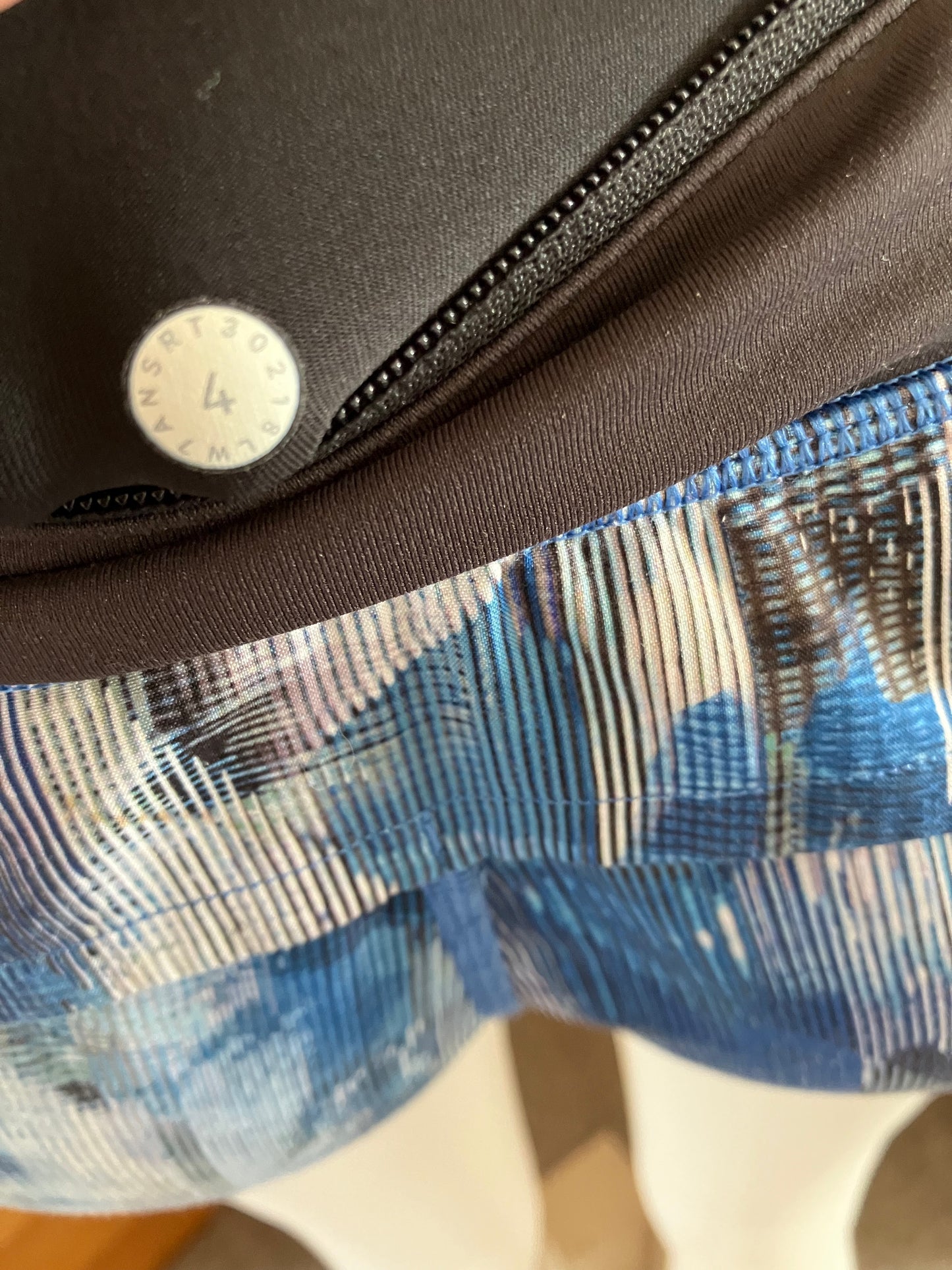 Lululemon Blue Patterned Shorts - Size: 4 Regular