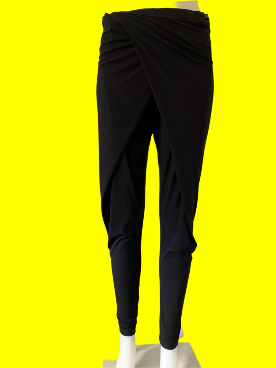 Moochi - Crossover Black Pant - Size: 10