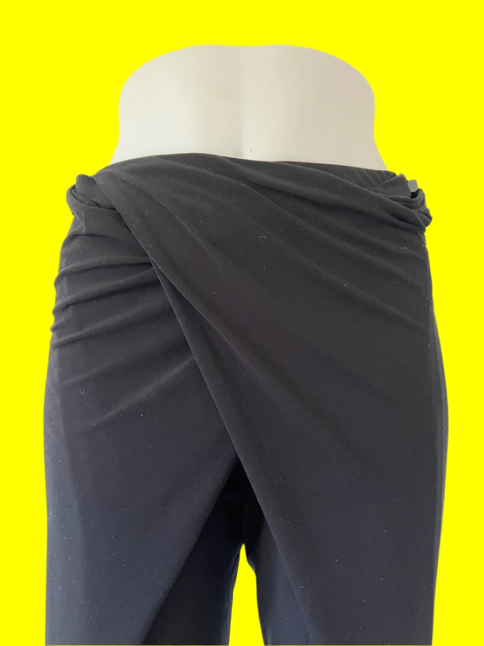 Moochi - Crossover Black Pant - Size: 10