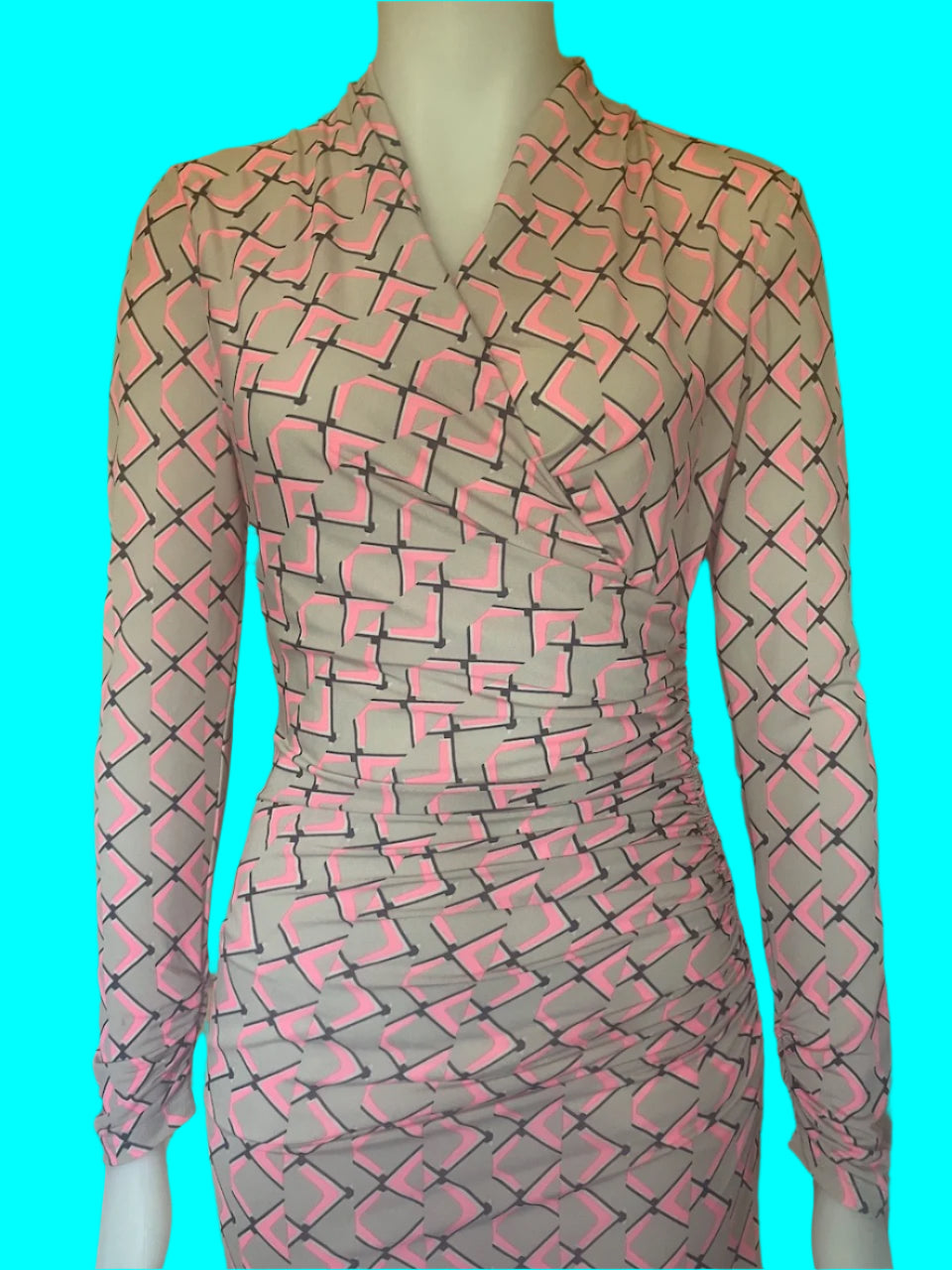 Augustine - Slim Fitting Pink & Grey Patterned Dress - Size: XS