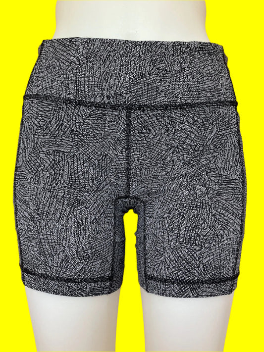 Lululemon - Black & White Cycle Shorts - Size: M/L