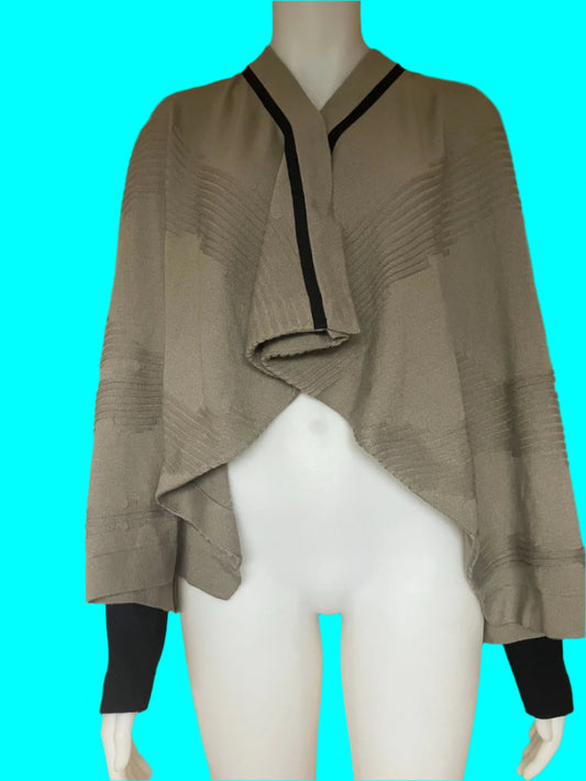 Line 7 - Two Tone Cardigan - Size: L